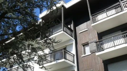 Appartement tout confort à St Gervais les Bains face au Mont-Blanc (235 à 555 euros) proche des télécabines , ville étape du GR Tour du Mont Blanc, ville départ de l’ascension du Mont Blanc