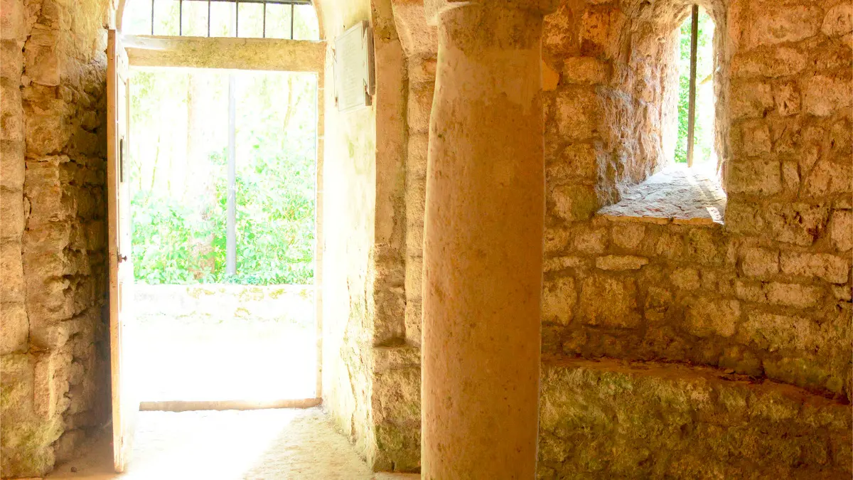 Abbaye de Saint Rambert en Bugey - La crypte