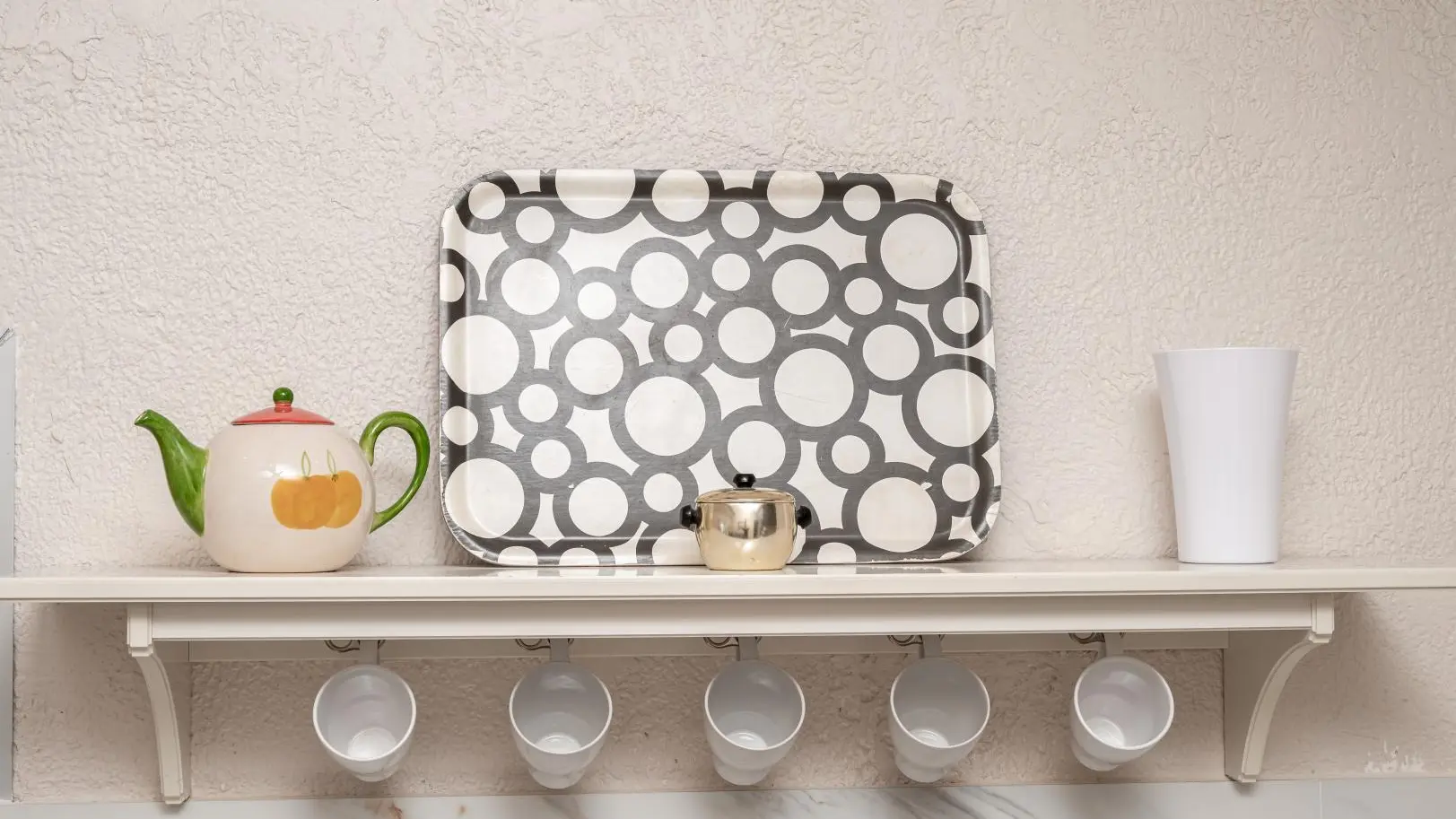 L'Olivier-Mas d'Angeline-Equipement-Cuisine-Beausoleil-Gîtes de France des Alpes-Maritimes