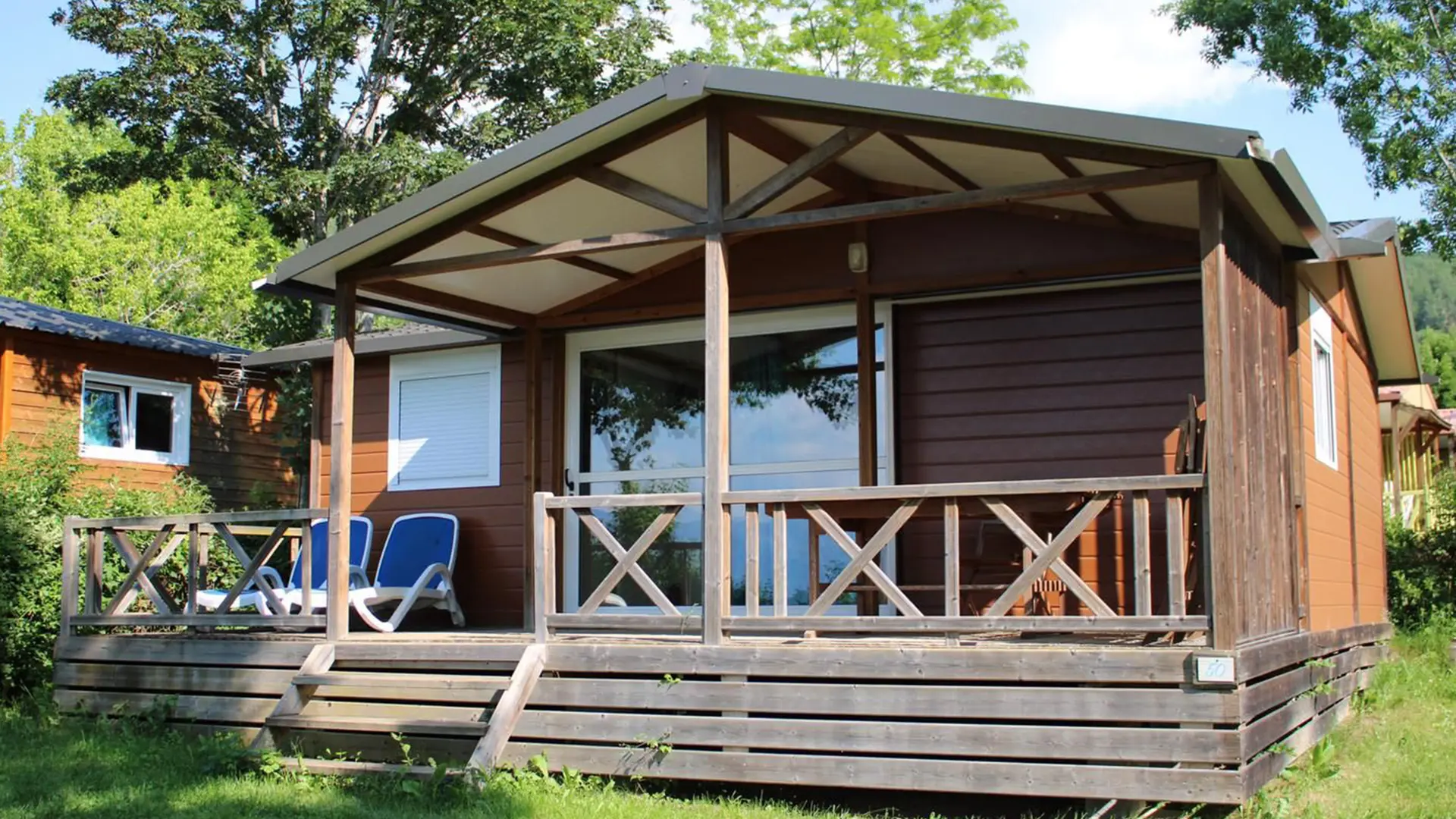 Village de chalets et camping La Pierre de l'Aigle