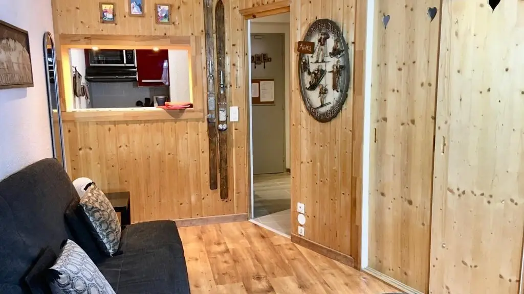 Salon fermée sur la Chambre