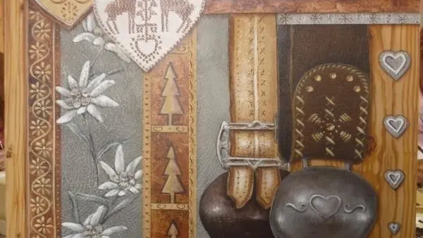 Peinture sur bois réalisée par le propriétaire, décoration du gîte.
Peinture locale