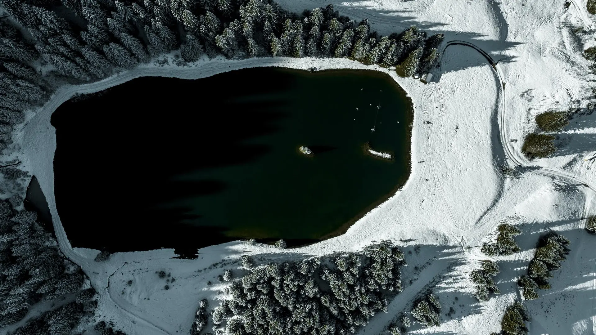 Le lac de la Mouille en hiver