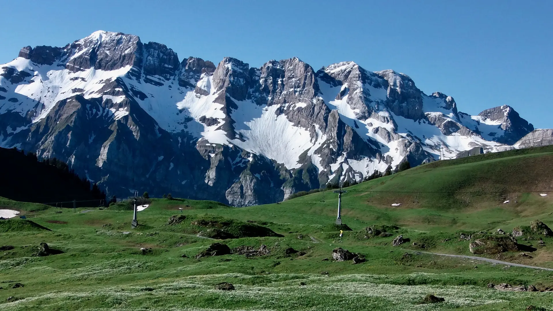 Vue sur la chaîne des Dents Blanches