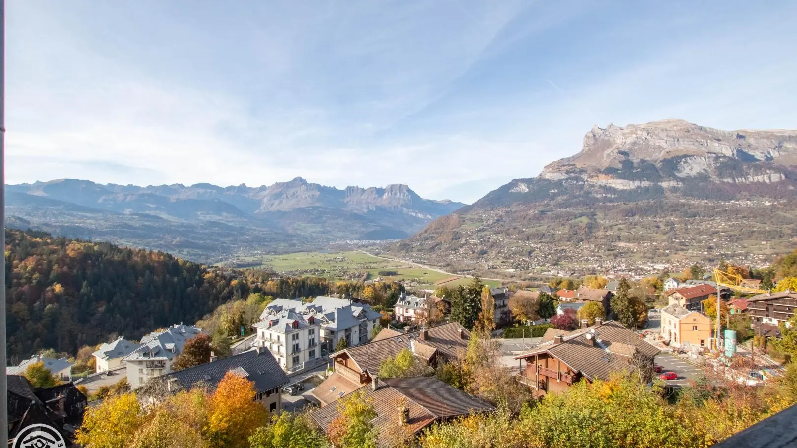 Belle vue panoramique du balcon.