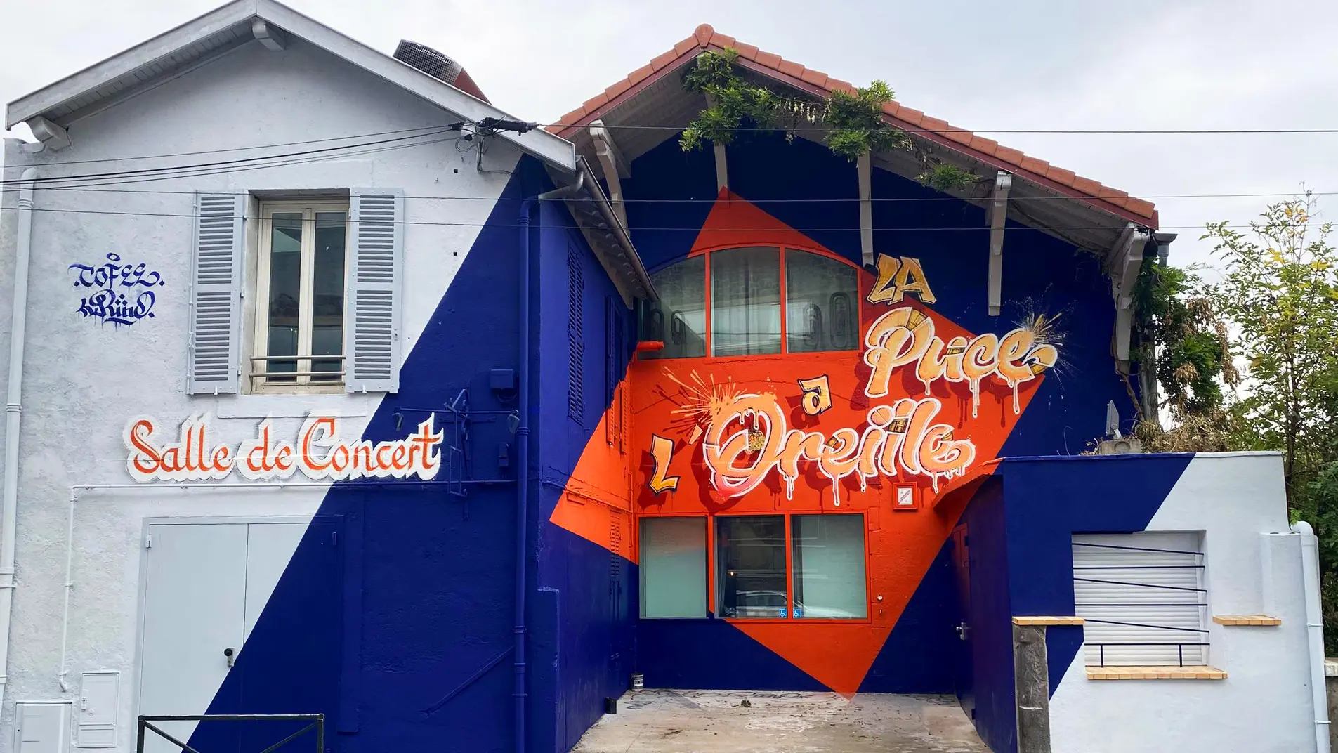 façade La Puce a l'Oreille