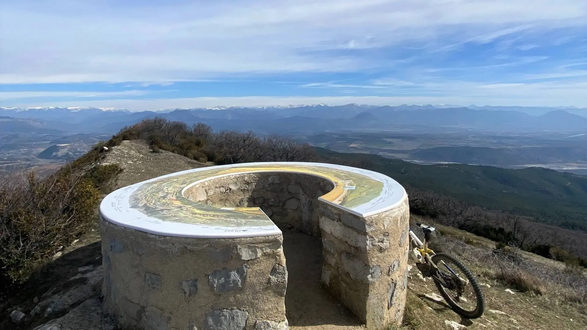 Table d'orientation de la Montagne de Chabre