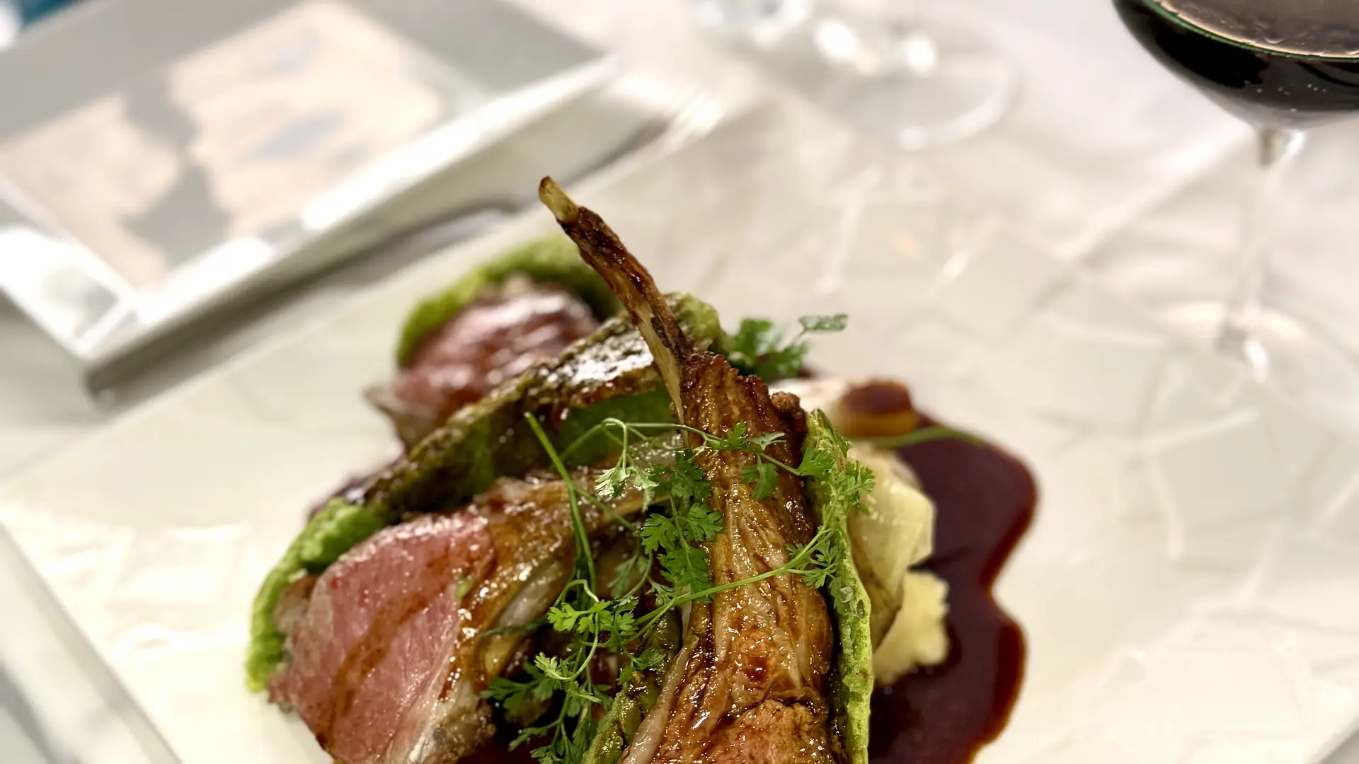 Carré d'agneau en croûte de sel