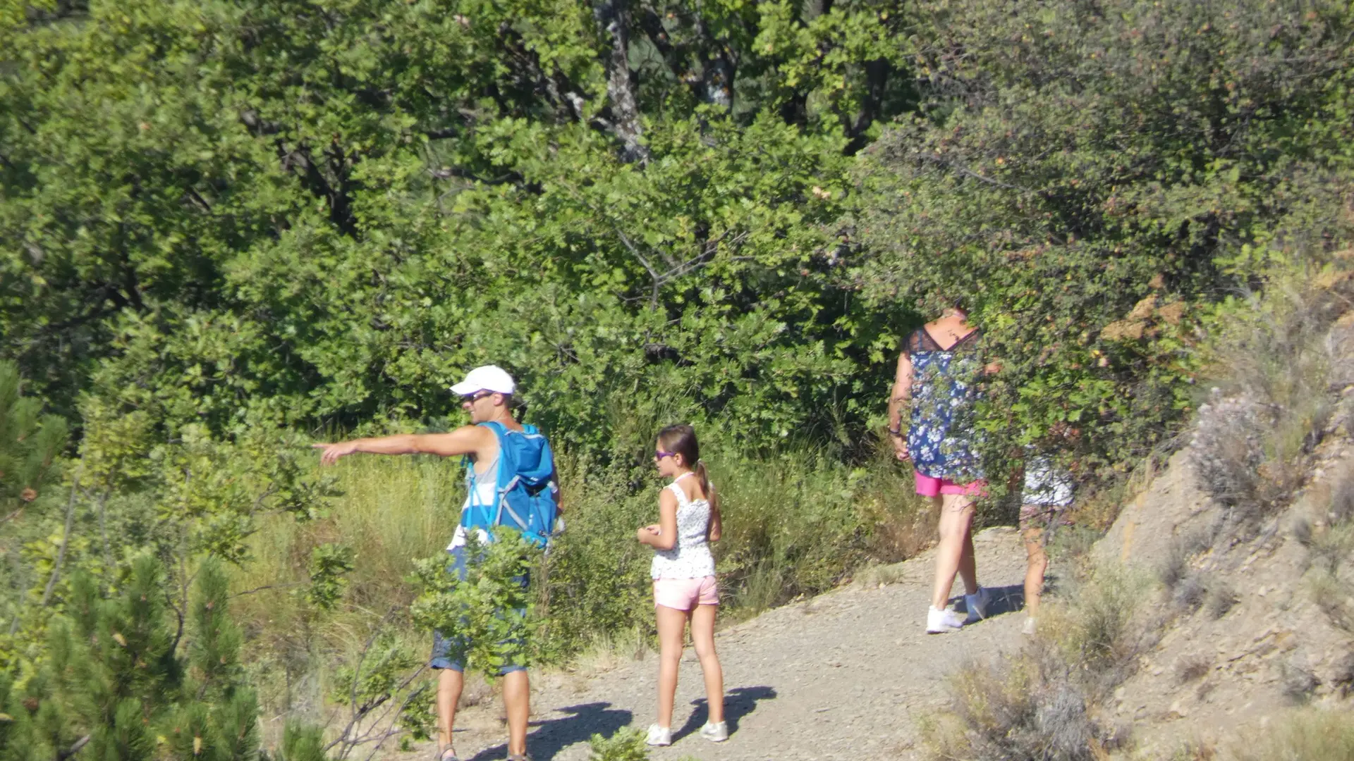 En chemin pour le château d'Arzeliers