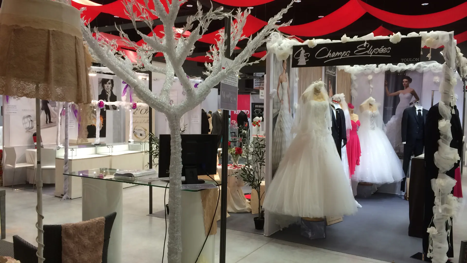 salon organisé dans le Palais