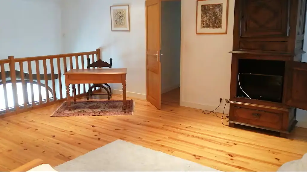 11-Accés chambre-Gite-La grange de Paul-auvergne-livradois-forez