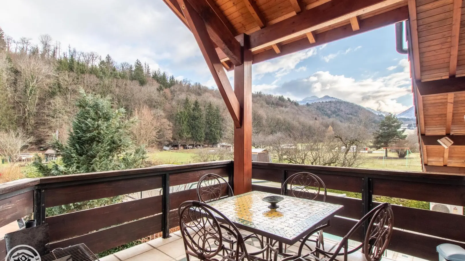 Terrasse privative couverte