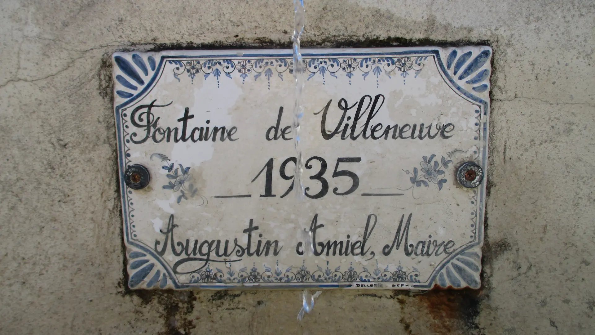 Plaque fontaine
