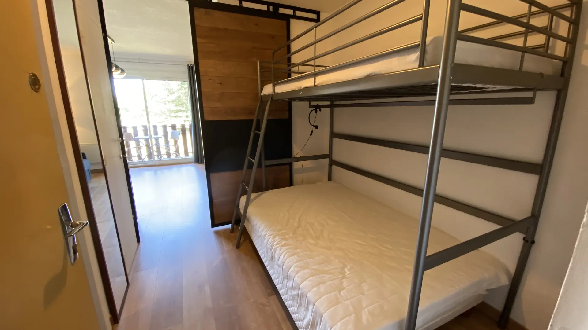 Entrée coin Montagne dos entrée