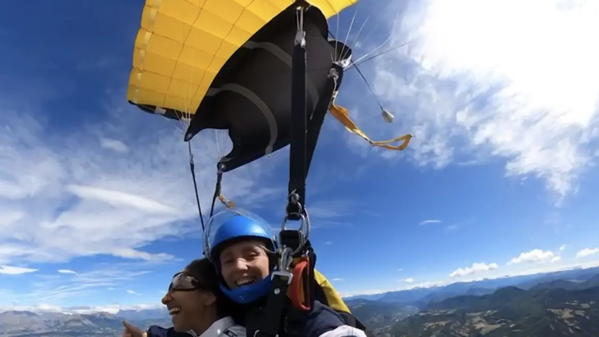 Alpes Aviation parachutisme TALLARD