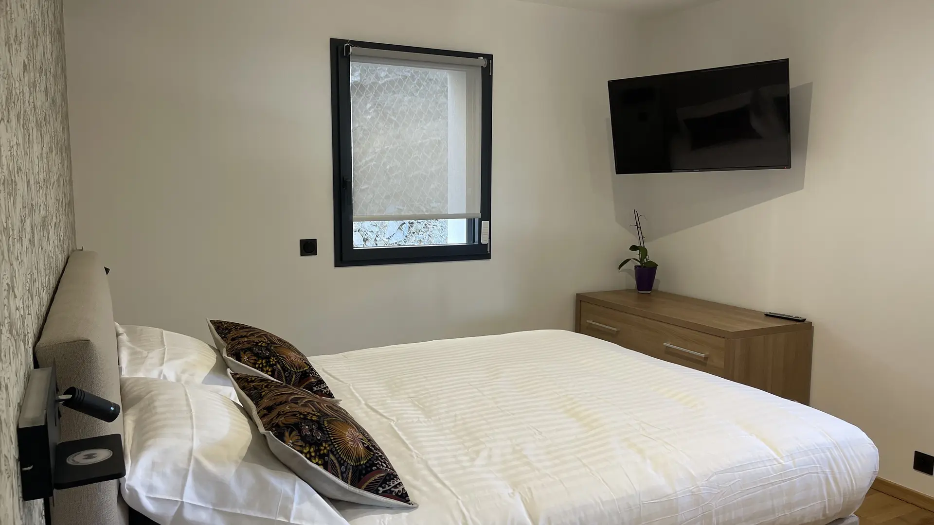 Chambre 2 - Les restanques du lac SAVINES-LE-LAC