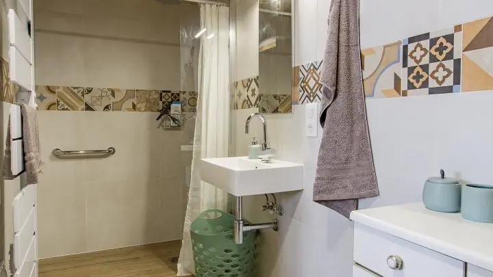 Salle de bain de la chambre Comburce