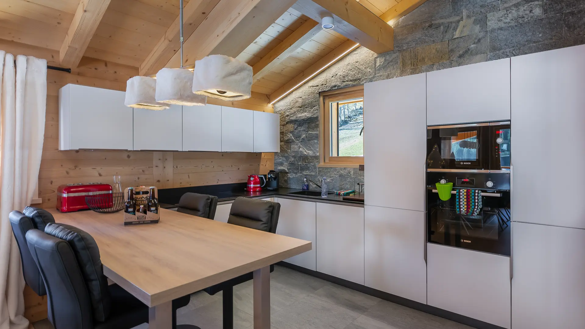 Cuisine toute équipée moderne