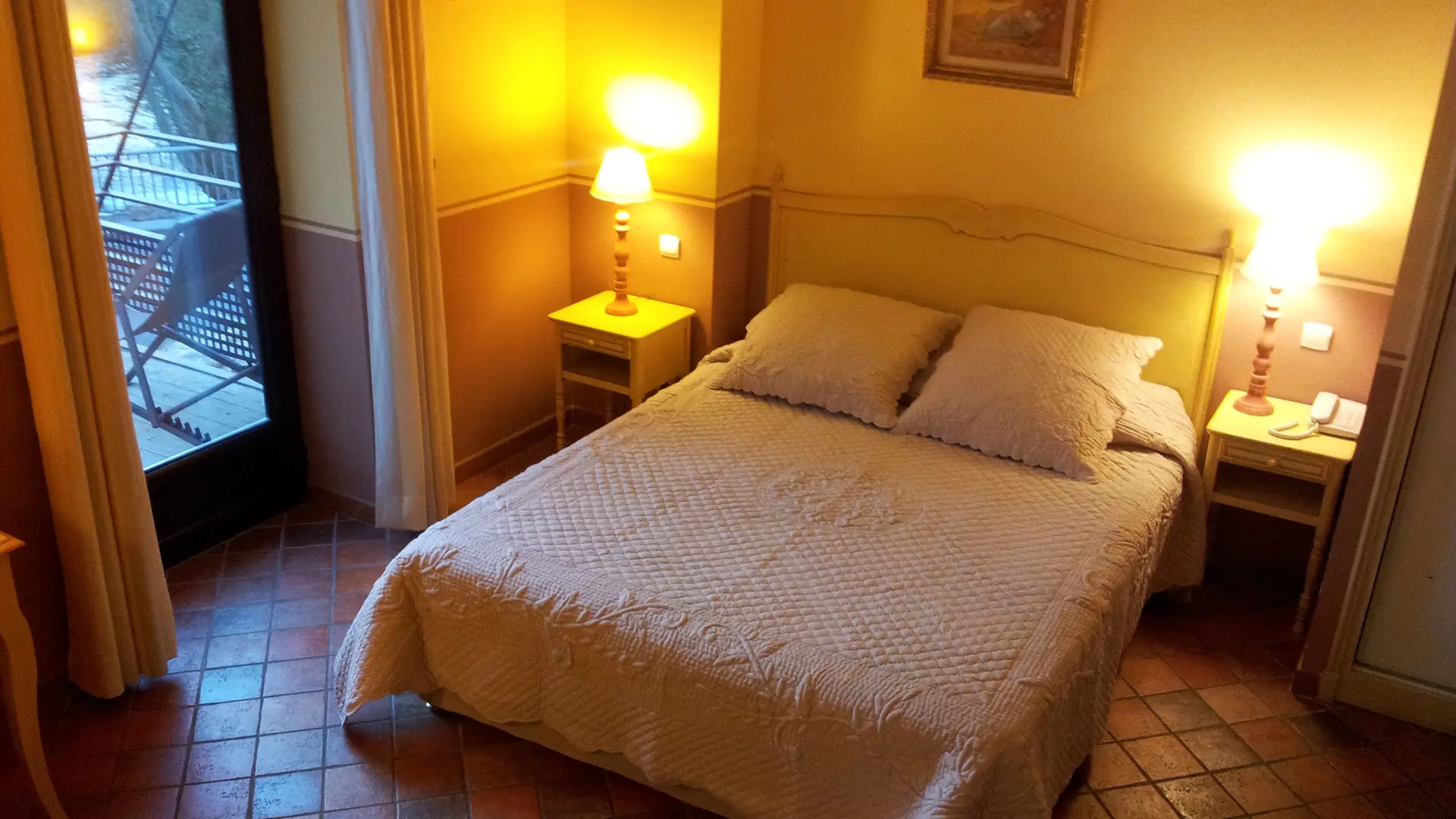 Coll. Hôtel du Poète