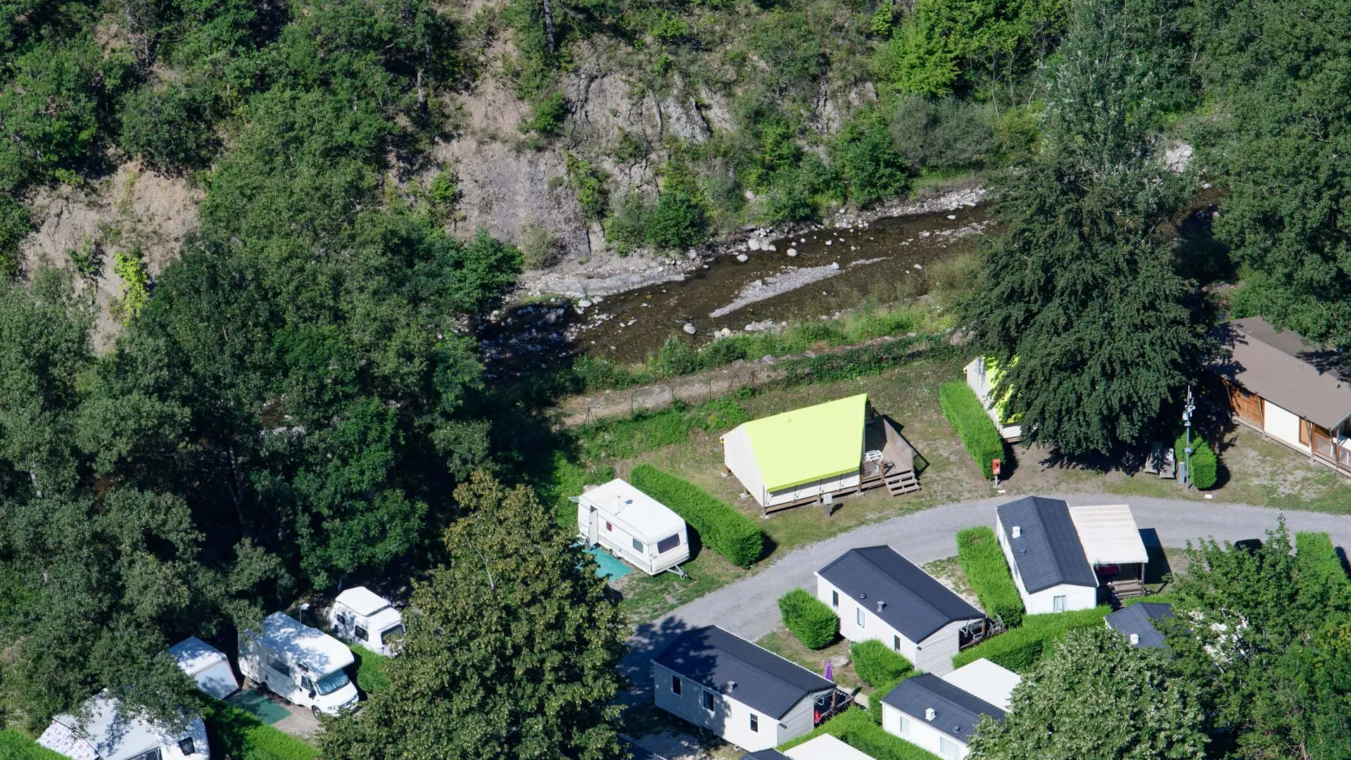 Camping Les Eaux Chaudes