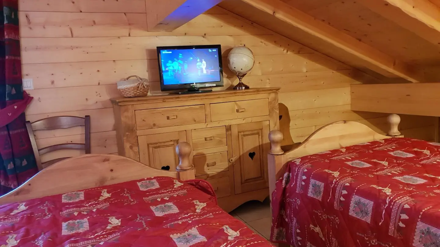 Chambre N°3 avec 2 lits 90cm