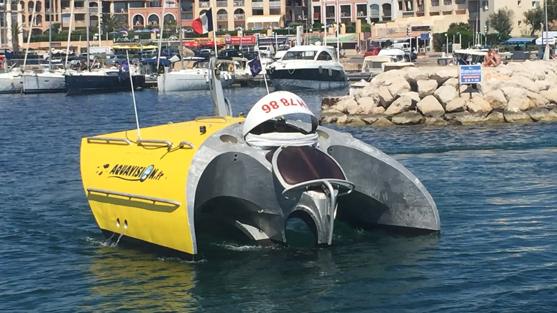 Sous-marin à fond transparent - Port de La Coudoulière