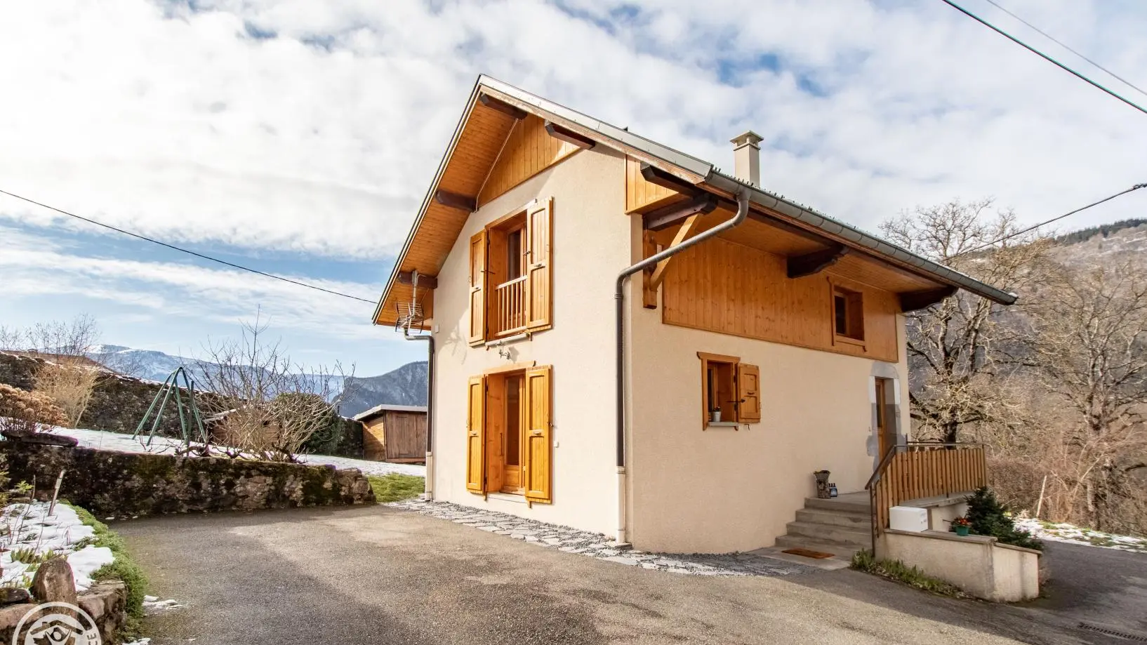 Maison indépendante, stationnement privatif