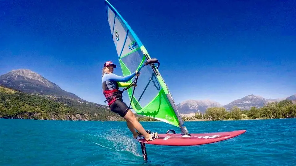 Ecole de voile Serre Ponçon Windsurf