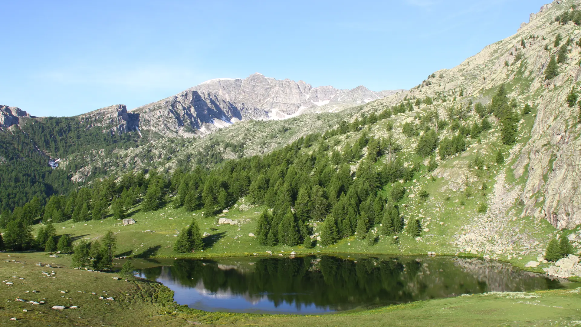 Lac des Grenouilles et mont Bego