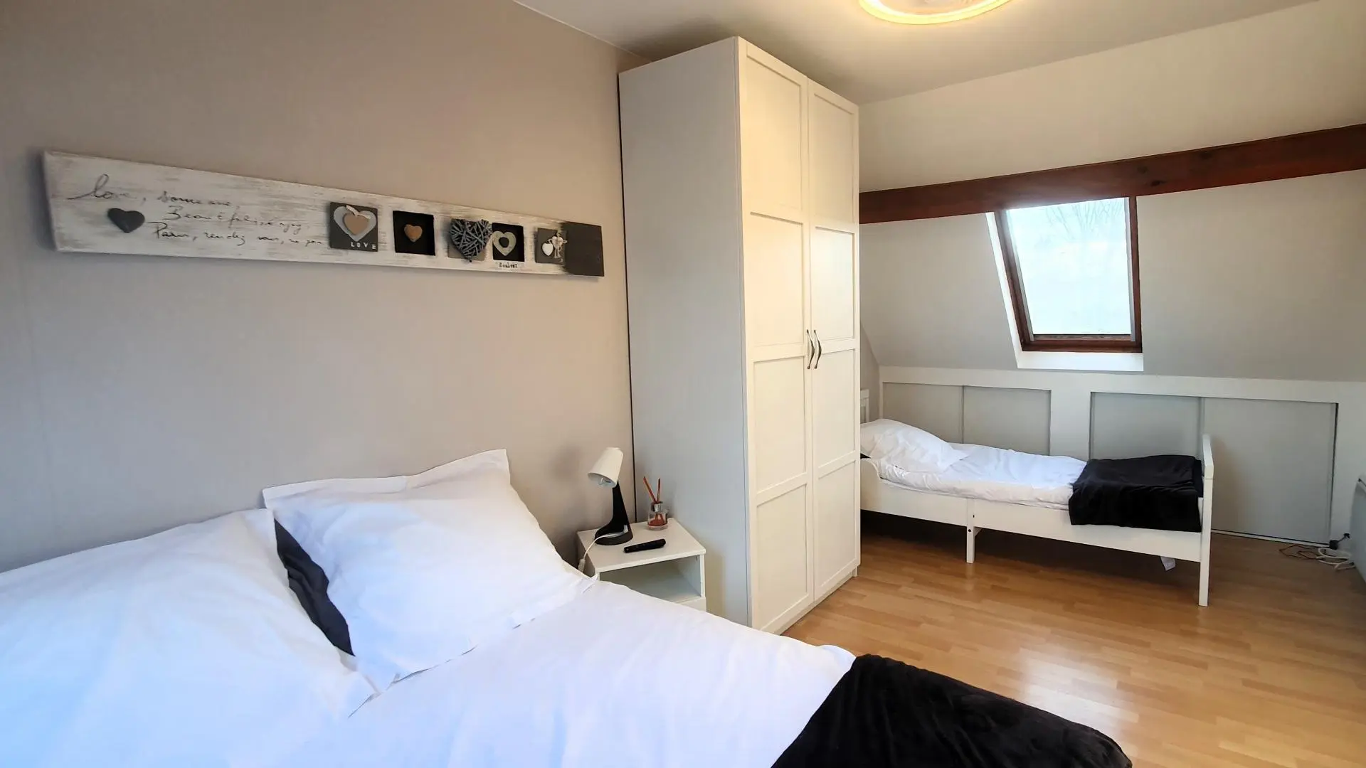 2ème chambre (possibilité un lit d'appoint 90x190)