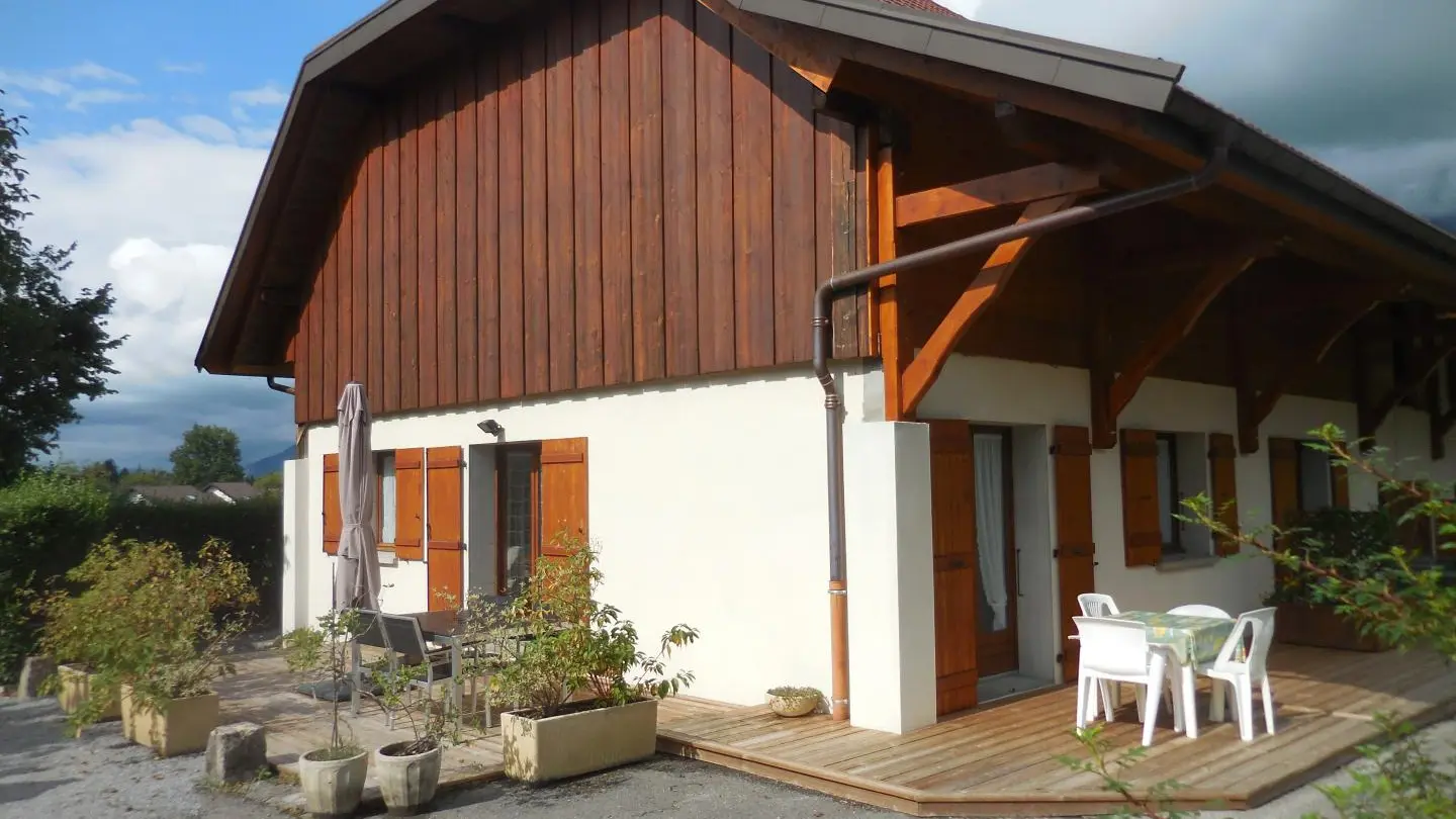 photo principale - terrasses sud : séjour et est : chambres