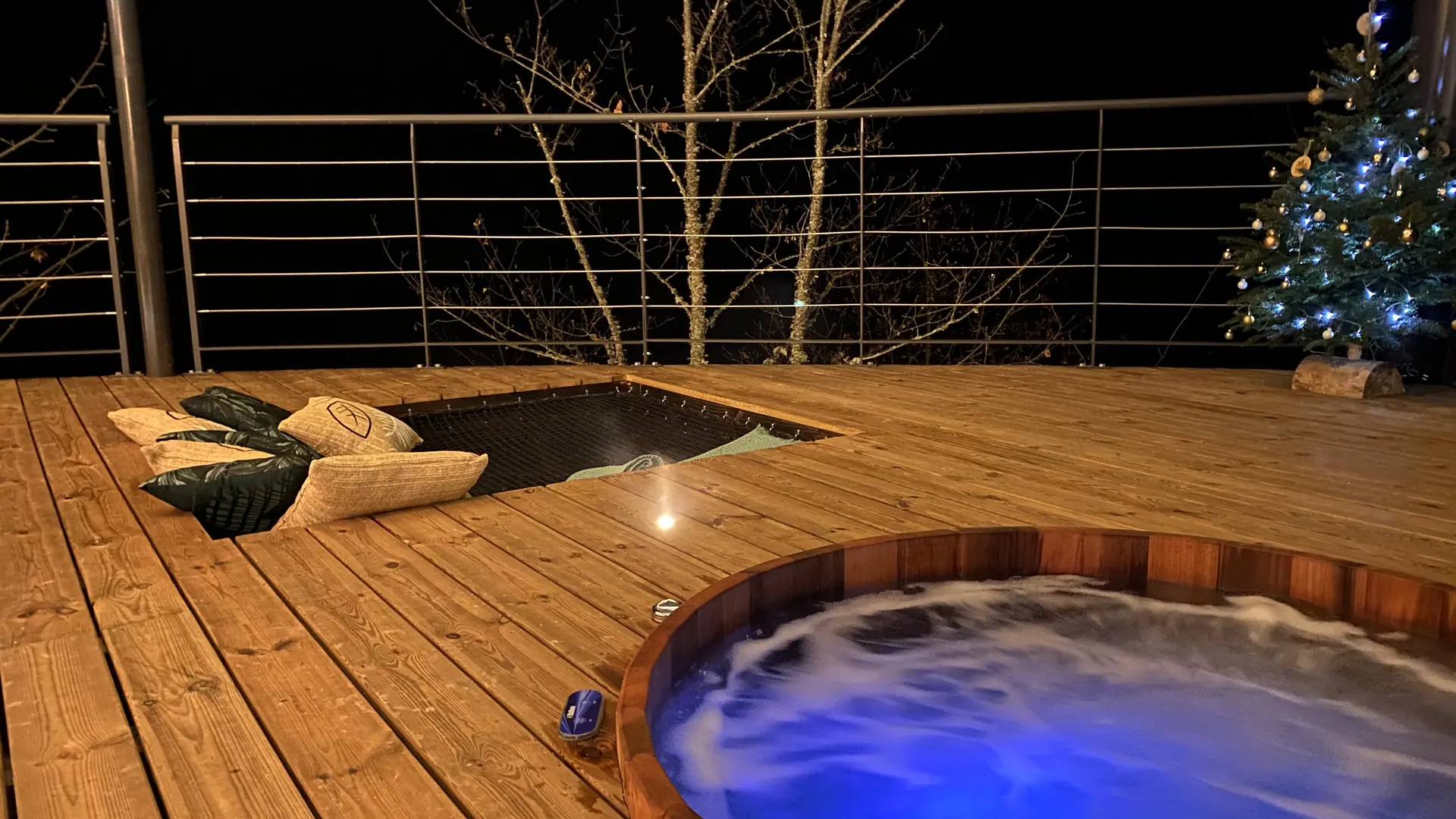 Cabanes entre Terre et Ciel - Cabane Feuille et son jacuzzi privatif