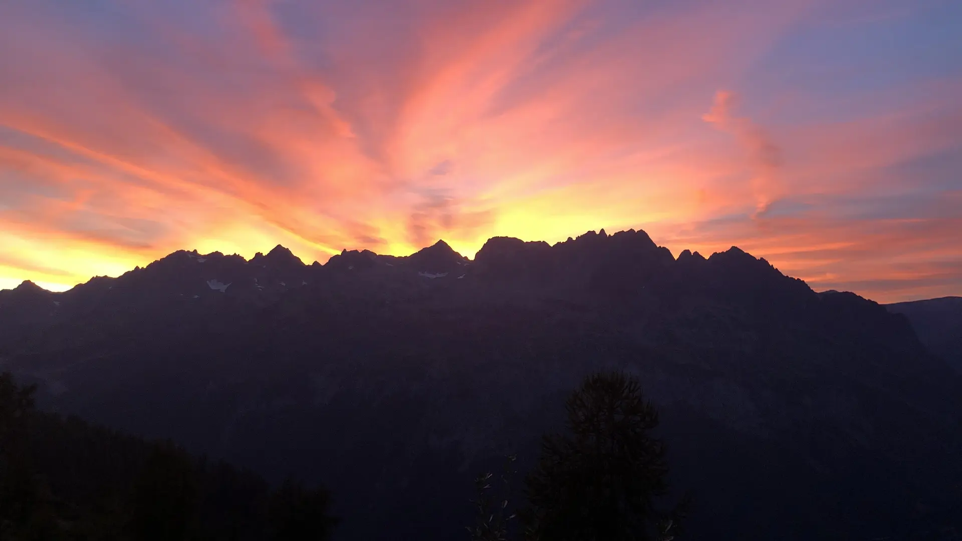 Coucher de soleil vue côté vallée