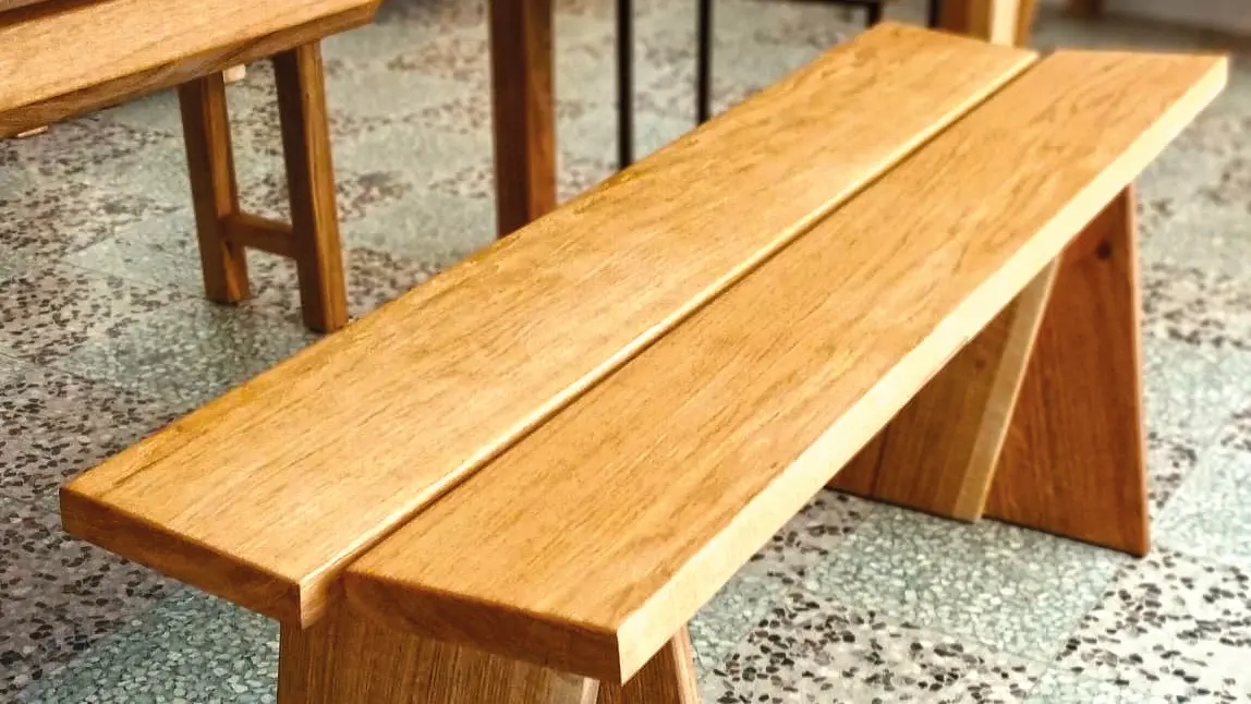 Ensemble mobilier en essences locales issues de forêts gérées durablement