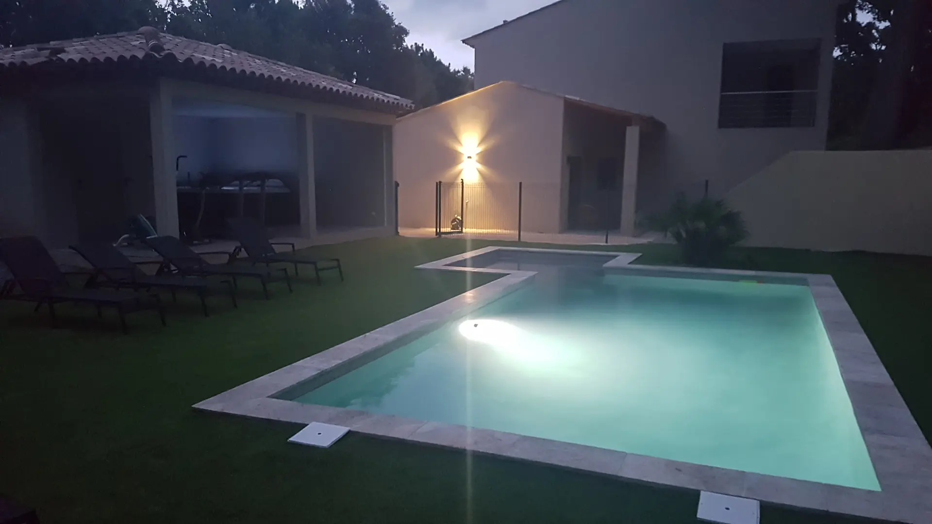 Piscine de nuit