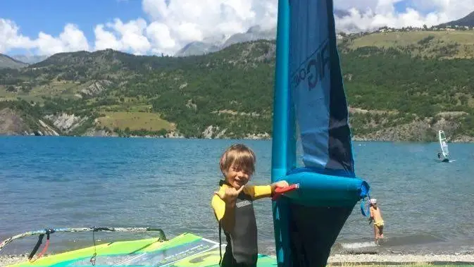 Ecole de voile Serre Ponçon Windsurf