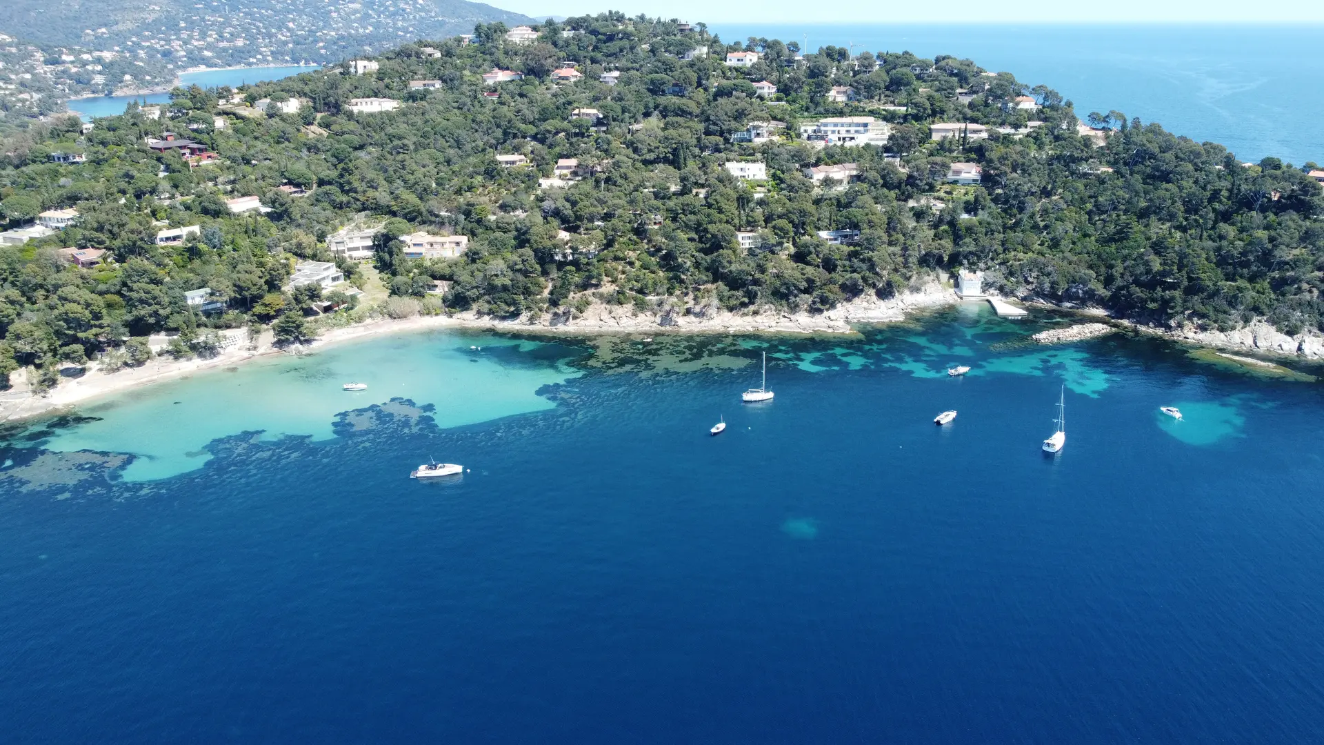 Jet 007 - Randonnée découverte 1 heure en scooter des mers_Le Lavandou