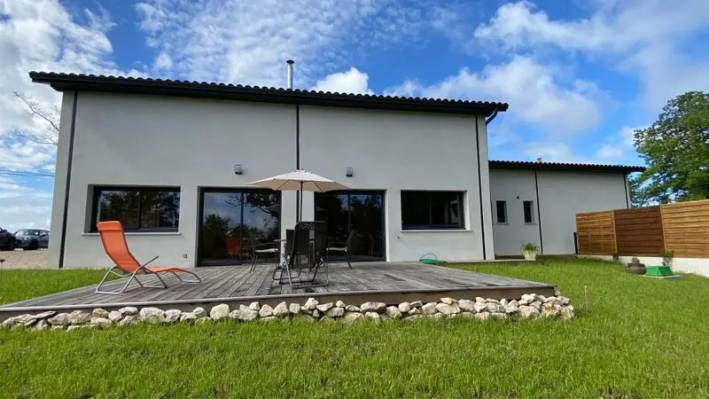 meuble mme tasca la comtesse montesquieu cour