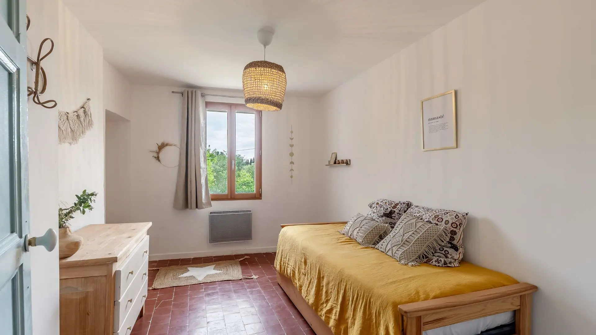 La bergerie des Sorgues_L'Isle-sur-la-Sorgue salle d'eau