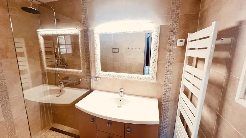 Villa palmeraie Nice® Aspremont 06-Salle d'eau-Aspremont-Gîtes de France des Alpes-Maritimes