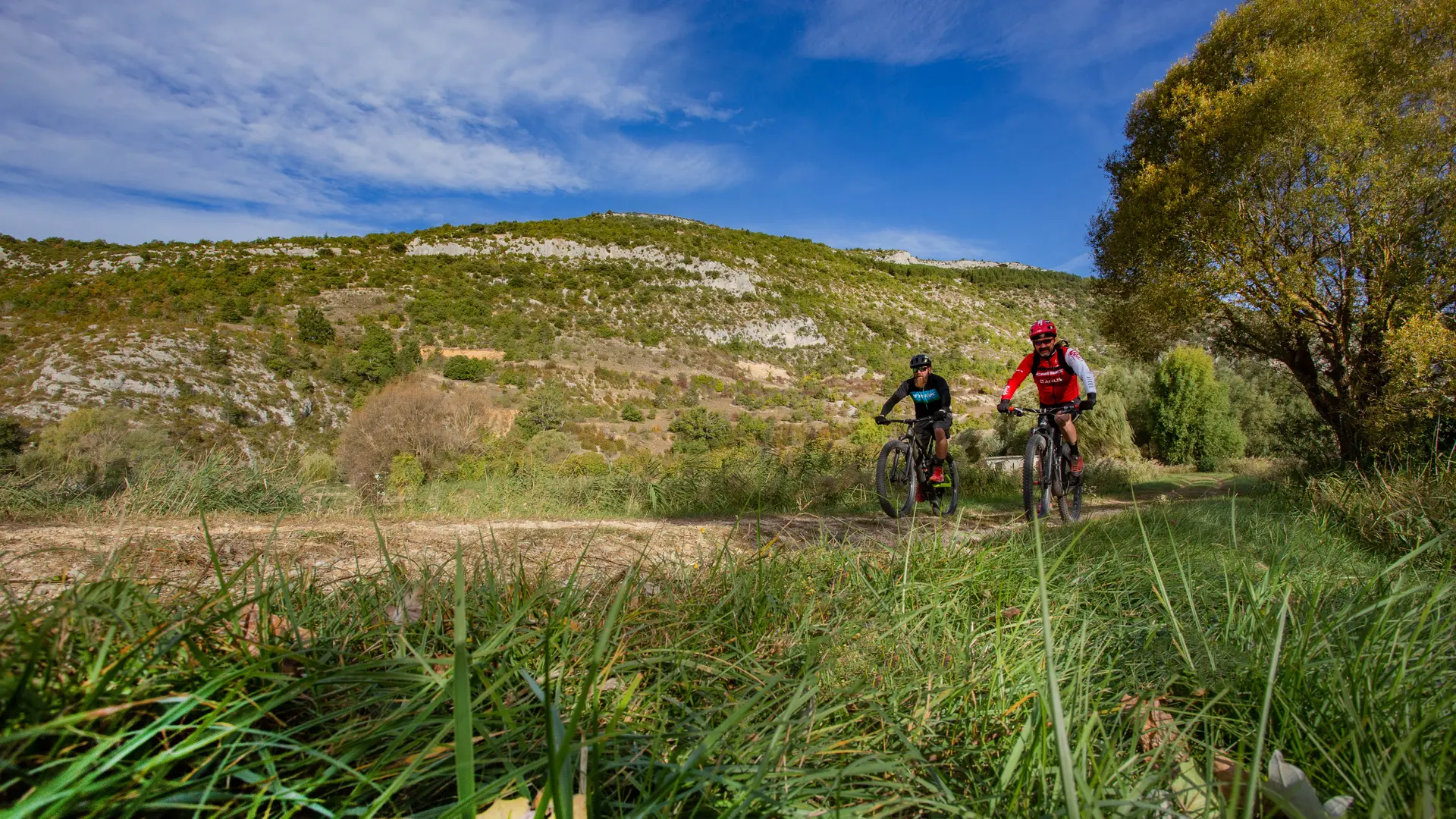 Tour du Pays de Sault en VTT e-bike