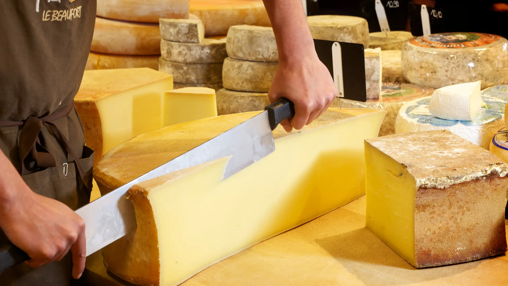 vitrine-fromage-les-saisies