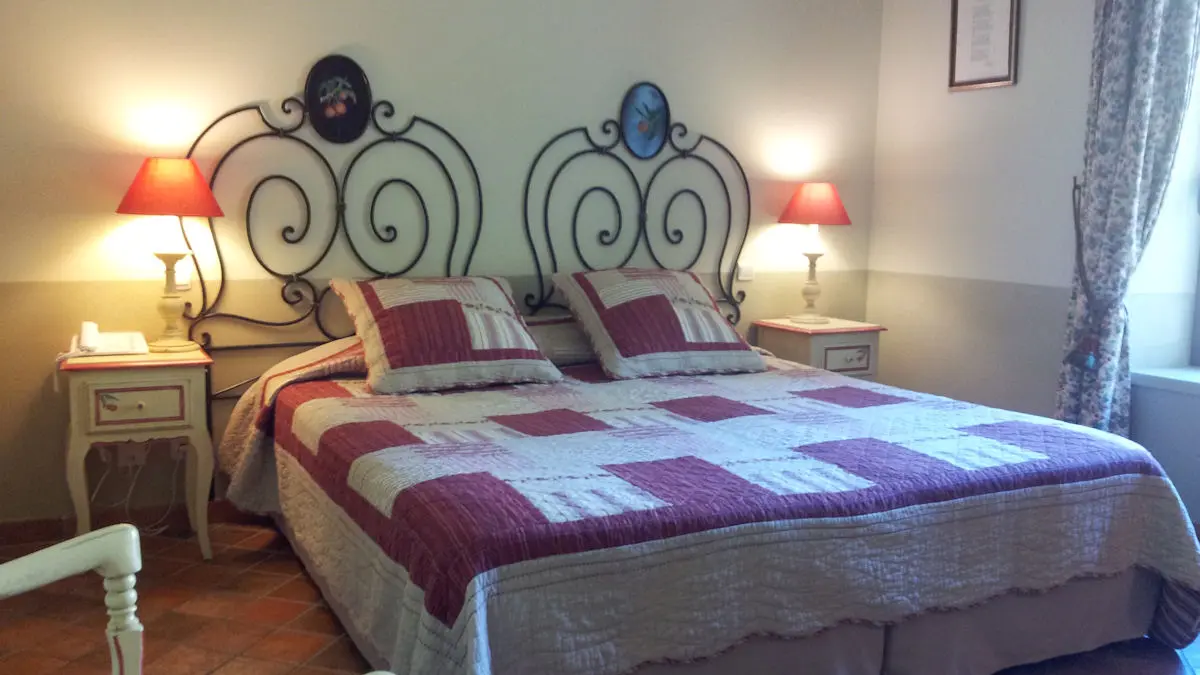 Coll. Hôtel du Poète