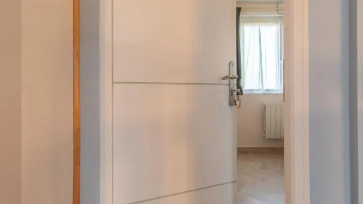 2 portes d'accès