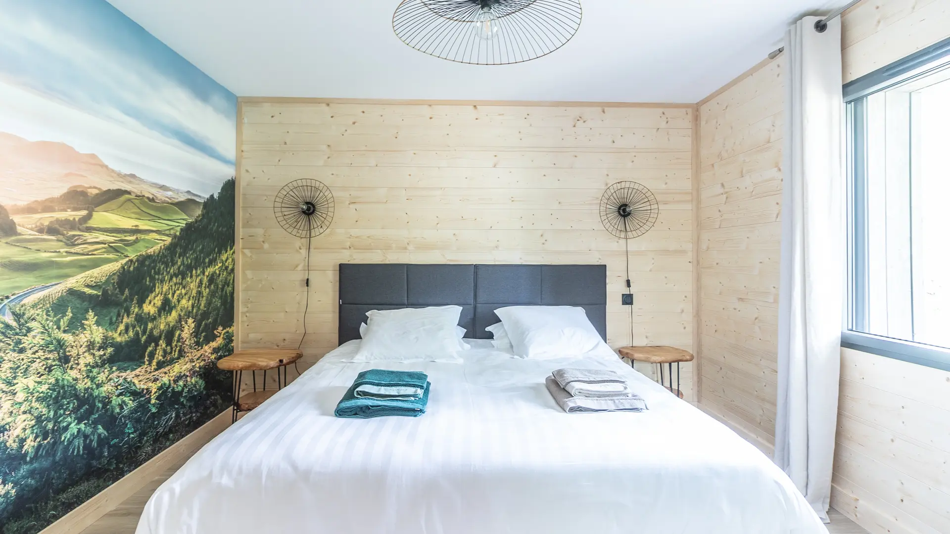 Chambre 1 rez de chaussée Montchamp