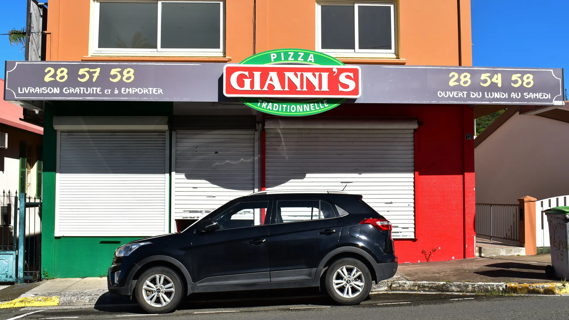 Devanture de Gianni's Pizza