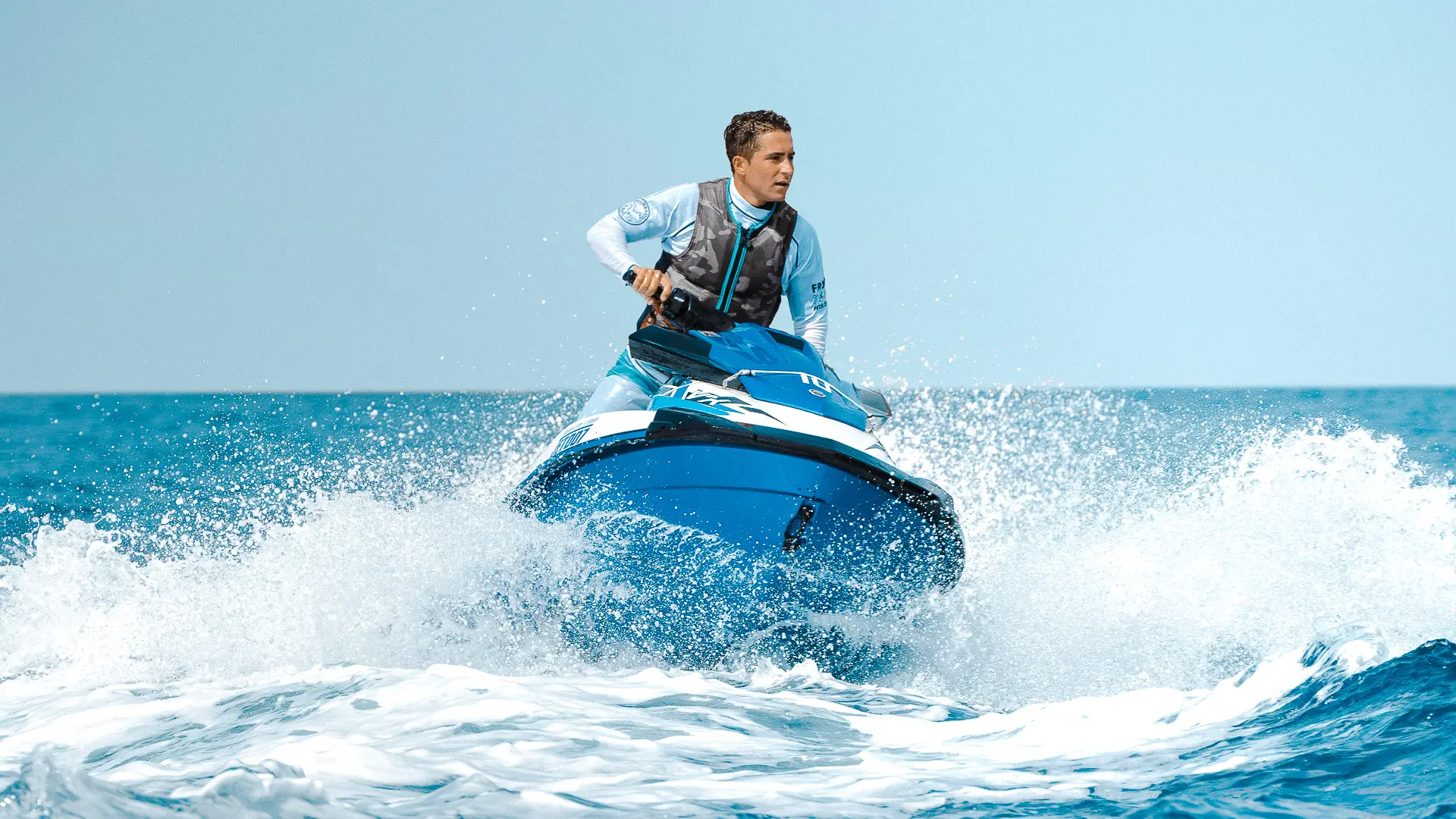 Jet 007 - Randonnée découverte 1 heure en scooter des mers_Le Lavandou
