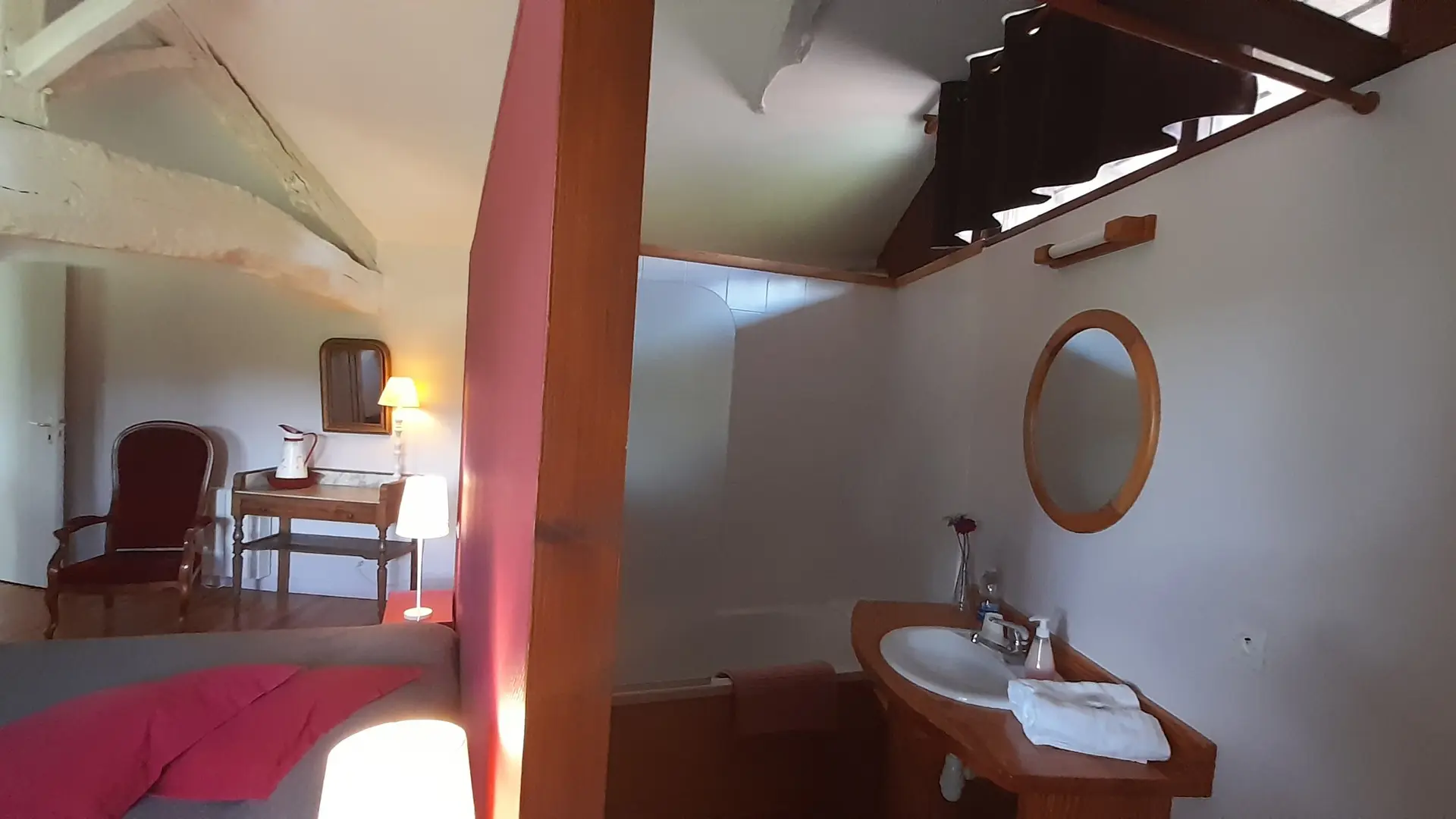 Chambre Pivoine en Grand lit