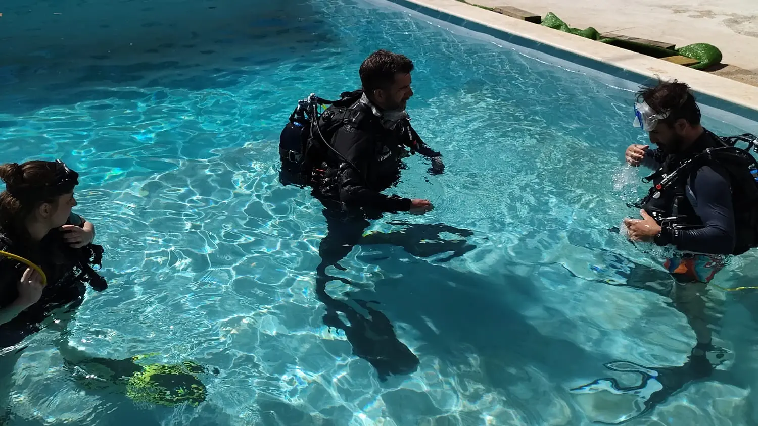 Formation en piscine plongée sous marine Aqualonde à La Londe