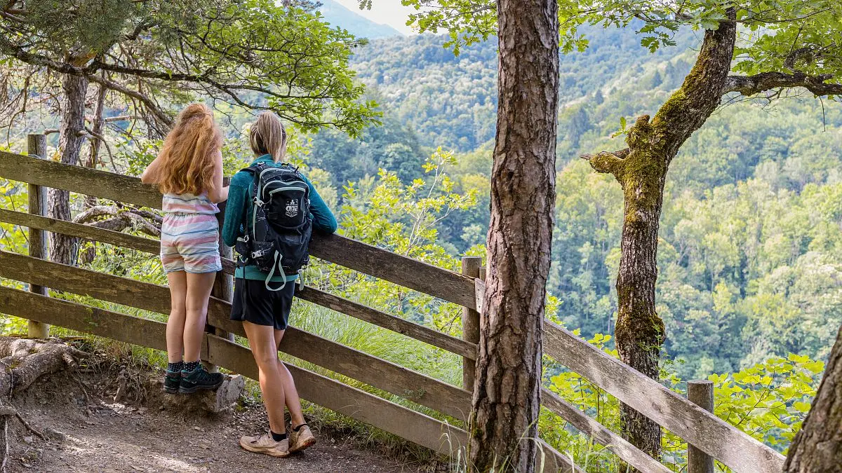 Belvédère sur le chemin d'accès